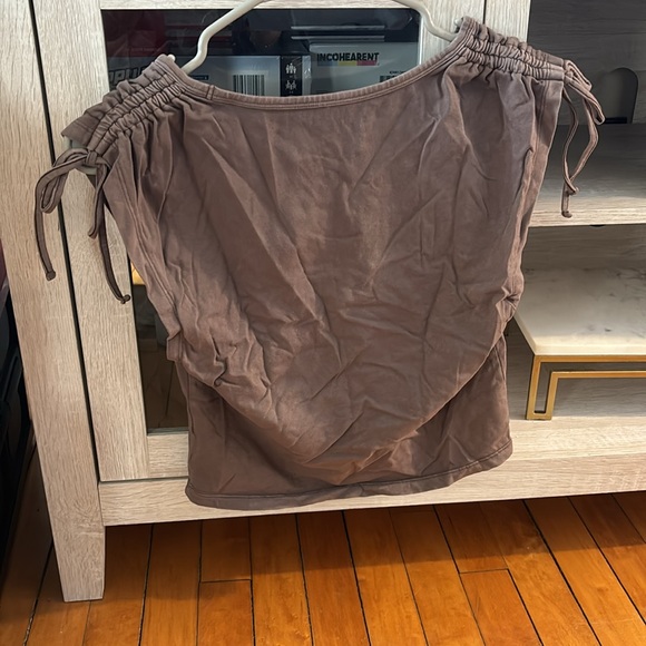 Tank - Picture 3 of 3